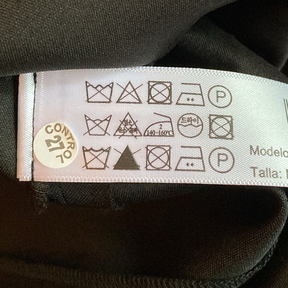 NWOT. Massimo Dutti Casual Style Black V-Neck Midi Dress with Strap. Size L. - Picture 12 of 12